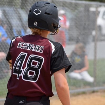 MauraKSchwanke's profile picture. NC•AFHS ‘27•P/1B • LLG Marquis Maurakate08@gmail.com