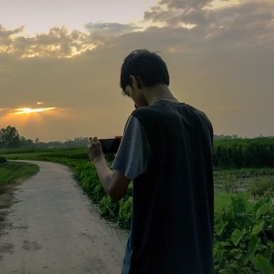 soumojit_mahato's profile picture. Filmmaker • Creator • Minimalist |