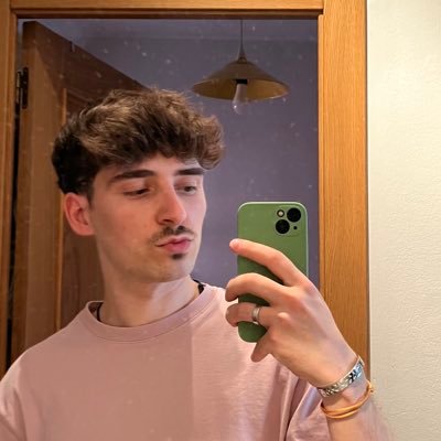 markks_7's profile picture. Graduate in Ind. Engineering • Master in Ind. Engineering • Amateur producer: HEXAGØNAL •