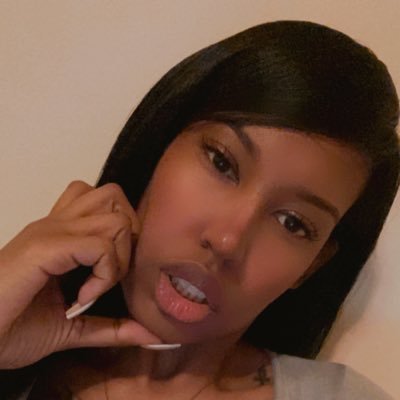 6'4 Turkish and Black Goddess Size 12 shoes! https://t.co/hI9lRsv3bC