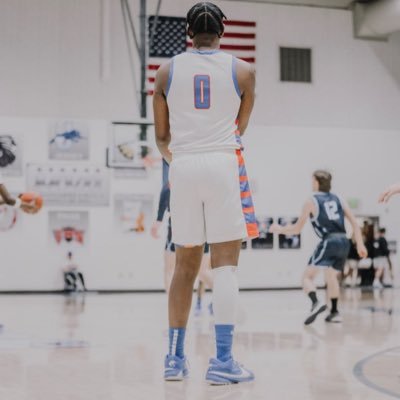 Nielan_'s profile picture. 6’4 Instagram - nielan1of1