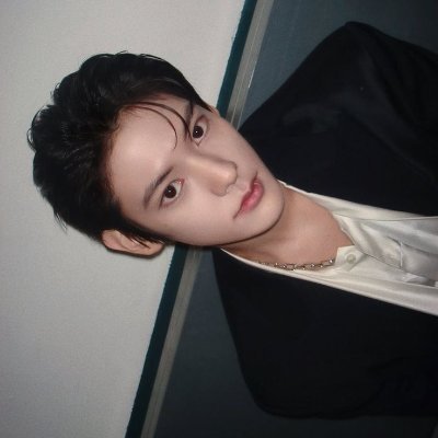SMTR25 wolf, Nicholas Lee. I have the nickname Chio given to me by people, and Nick from the members.