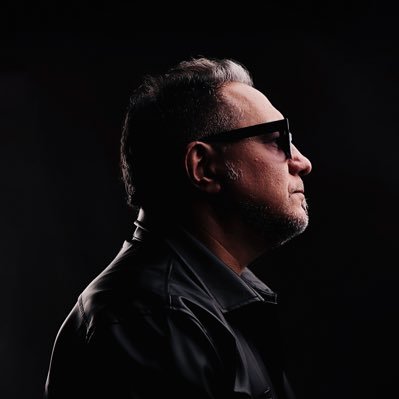 leandroacunia's profile picture. Canciones de cuna para corazones insomnes.