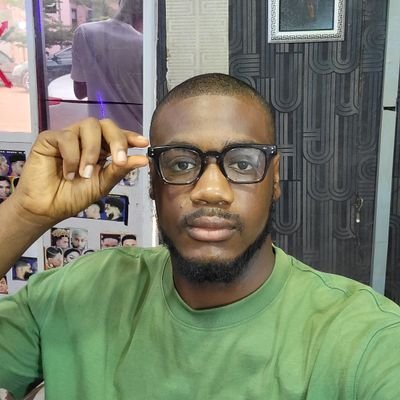 @OraekeF