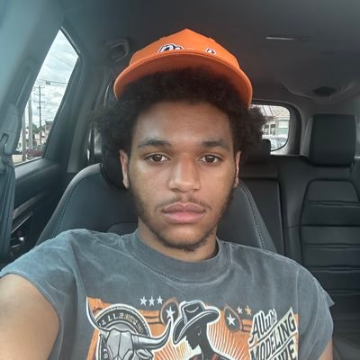 bootybreadd's profile picture. sprinkle ◦°˚\(*❛‿❛)/˚°◦ sprinkle