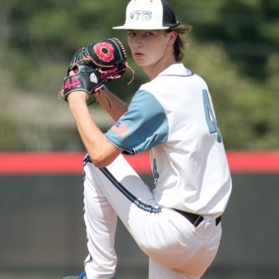 The McCallie School 2028 || SmarTense 16u The Show 6’2 160 || RHP/3B,1B,SS || rycephillips28@mccallie.org