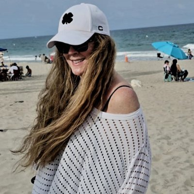 LoriDawnLangdon's profile picture. Live your life free from fear & free from the opinions of others.