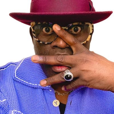 Novelist & Distinguished Professor @ucla contact@mabanckou.org