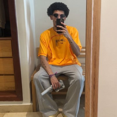 nathaniel1_'s profile picture. 