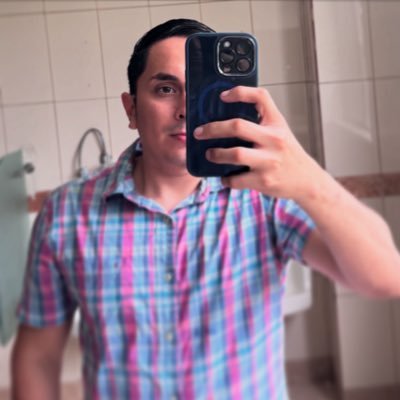 fabricio_godoy7's profile picture. DIOS contigo siempre.♥ Ing. Marketing #livesound #BSC @proeventosgodoy garantía en eventos🔊🎙