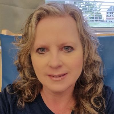 cindymac28's profile picture. Loves God, Loves NKOTB, GMG Diva #335 I am an Elvis fan. I am a huge animal lover. I have 3 spoiled dogs.