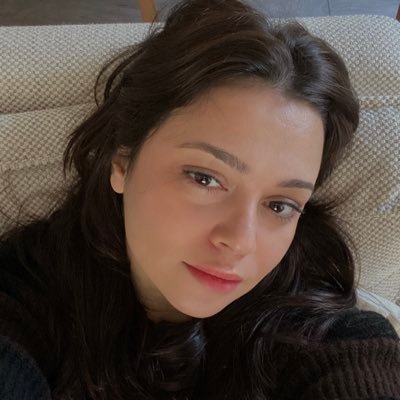 senemkrdmnn's profile picture. burası benim günlüğüm