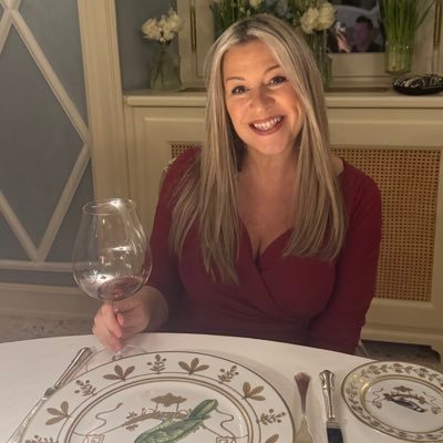👩🏼💻 Owner, Writer 🎙 Podcast Host @ THE WHET PALETTE: Food + Wine + Travel 🗓️ Est. 2013 CONTACT: thewhetpalette@gmail.com
