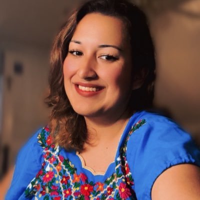 Writer/ 👩🏽🏫 : 💖 Aldine product;from radio and tv. @uhdowntown grad. classroom acct: @ms_vanessaprek