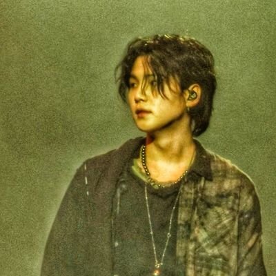 _𝐈𝐧 𝐘𝐨𝐨𝐧𝐧𝐢𝐯𝐞𝐫𝐬𝐞🎥🎶🏀🎸_
@BTS_twt Seven 𝐨𝐫 𝐍𝐨𝐭𝐡𝐢𝐧𝐠⟭⟬⟬⟭.