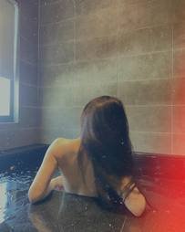 Almwajot912226's profile picture. 