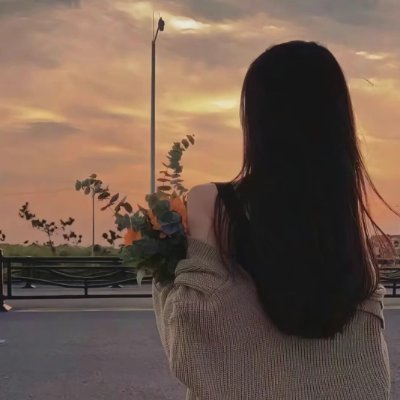 🥠🍠🧀少し中2で、少し怠けて、しかし美食に対して決して手加減しないで、夜市の地図を探索することを熱愛します。🍙🍘🍱
日本のおいしい料理が大好きです。🍣🍤🍥
一緒に美味しいものを食べさせてもらえますよ🥘🥧