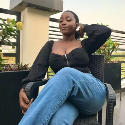 👸🏾👸🏾