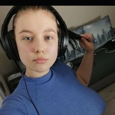 I'm here for cool vibes 🎧🎧 and positive energy 🦾🦾🦾
