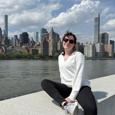 melklinec's profile picture. hopeless romantic