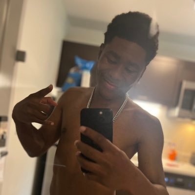 I’m A Ceo future billionaire I’m a Kings kid love to live life to the fullest I be lit 🔥 all the time come pop out chill vibes over here 💪🏽💪🏽💨😎