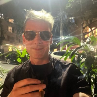 I want to study foods and wines on video. I want to eat ancient Roman Emperor style. My college homework: https://t.co/J1SNYrQnYJ