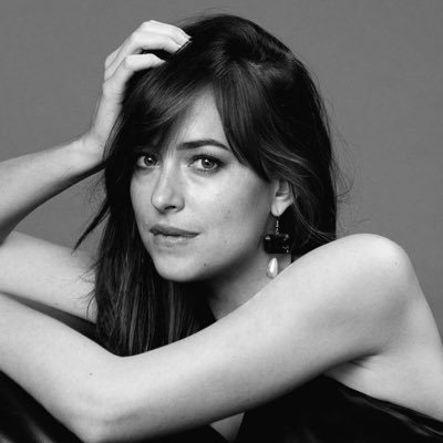 thesixc's profile picture. mãe de vários, vovó de trilhões