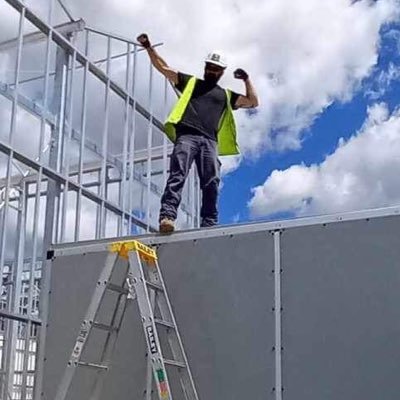 Luckyfiddy4's profile picture. Just a hockey fan trying to survive in a tropical climate. #Canucks