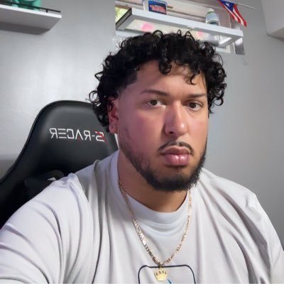 Welcome to Don’s official Twitter account. #FinsUp 🐬 👻: realdonjonn2 🎮: donjefe413 (Xbox)