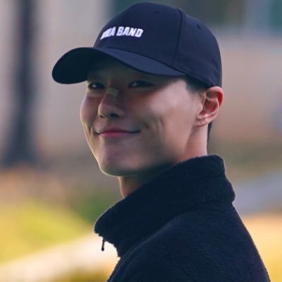 got7foreverjjai's profile picture. i’m hereee for kpopp yeheeee