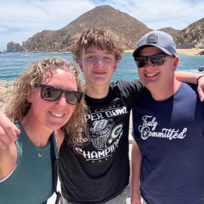 holsnick's profile picture. 