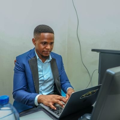 Software Eng. | Founder & CEO https://t.co/9k758oCTJb | Multimedia Web Developer @IMChallengeug | Ex-Freelance Front-end Developer | IT Officer intern @bayloruganda.
