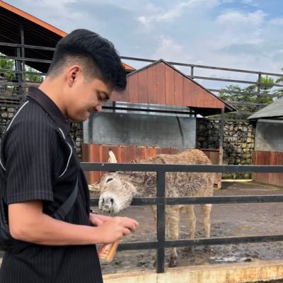 cooming soon, pejabat perusahaan