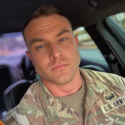 US Army-Staff Sergeant, Recruiter Recruiting 2nd sergeant in the USA Army 🇺🇸