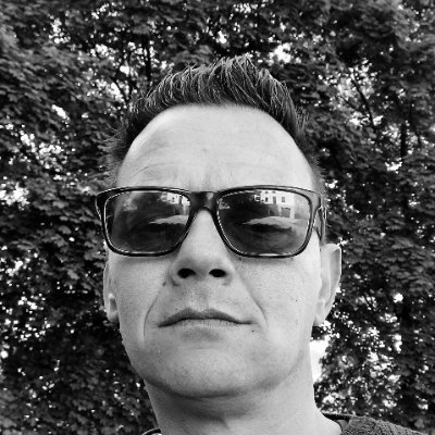 Apo_Strofo's profile picture. su frequenza postuma ma prende a cazzo