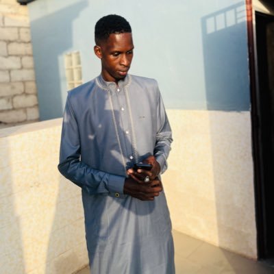 Sénégalais &fier 🇸🇳 Sang et Or 4Ever ❤️🧡 King James🤴 Real Madrid best club of the World🤍 Sopey Serigne Amsatou Mbacké🙏
