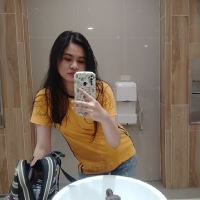 Jestiniii's profile picture. out of context