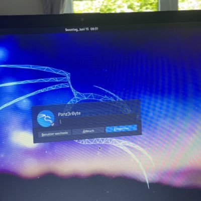 pztbta935931's profile picture. 