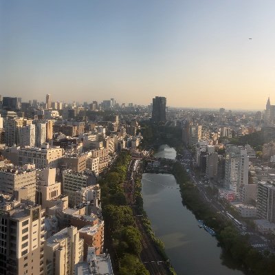 r5gYfld9VU6409's profile picture. 食べることと音楽聞くことが趣味のただの大学生。スポーツな見る専。人生たのしー