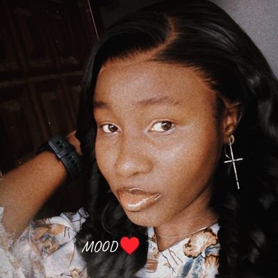 Med student . I love jellof rice and consistency . God's favourite baby.