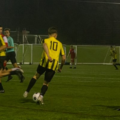footballer, current club - Lingfield Fc(Loan) AFC Whytleafe (step 4) age - 18 Football Coach