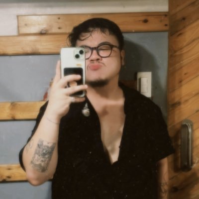 Creator of @artegoph | LABAN BAKLA! ✊🏻 Papa ni Toto 🐱#queerartph #equalityforall