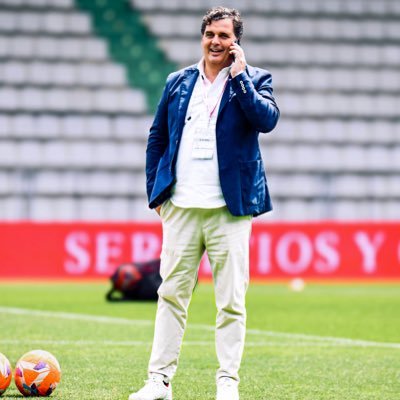 Padre • PhD • Vicepresidente del @Cadiz_cf • Miembro Comisión Delegada de @laliga • “El futuro que ves. El futuro que consigues”