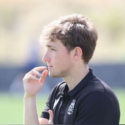 🎓 G. Educación Primaria por E.F. 📚MUIRD 📚M. F. cantera y D. metodológica. ⚽️ Entrenador UEFA A.