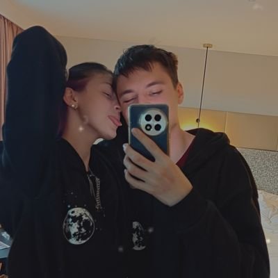 ignVelix's profile picture. HTML/PHP and Java/JavaScript Developer | K ❤️ | @McLarenF1 🧡
