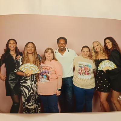 OceaneFlor67523's profile picture. Fan of @station19 and @greysabc.Speak 🇫🇷🇬🇧🇮🇹 🇪🇸.I love listening to the best podcast in the world
@afterwewrapshow with @jainaleeortiz @thegabygabs