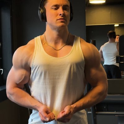 ➡ https://t.co/6uNbwIQDtC
Jacked AND radiant??
Discord: KneeLz#4300 for collab/content
Certified personal trainer/nutritionist/rehab trainer