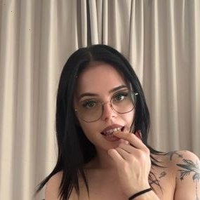 Do you have a naughty mind? a dirty little secret you want to keep together? ☺ I'm here to make sure you go light hearted to work everyday
Custom videos ⬇