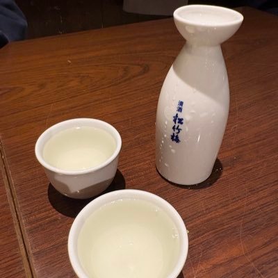 かつてはSEOの沼に生息、今は広告代理店の荒波を乗りこなす毎日🌊 インターン・新卒採用も兼務。仕事も大学も遊びも全力で、🍺と👩には目がない男が気まぐれに呟く。興味あったら絡んでください。