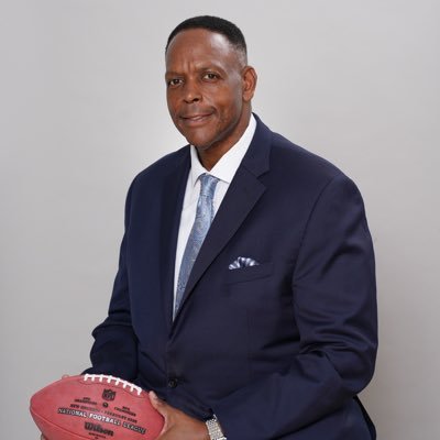 Faith, family, & football are my passions, Nittany Lion, and brother of Omega Psi Phi. CEO of Day 1 Sports and Entertainment